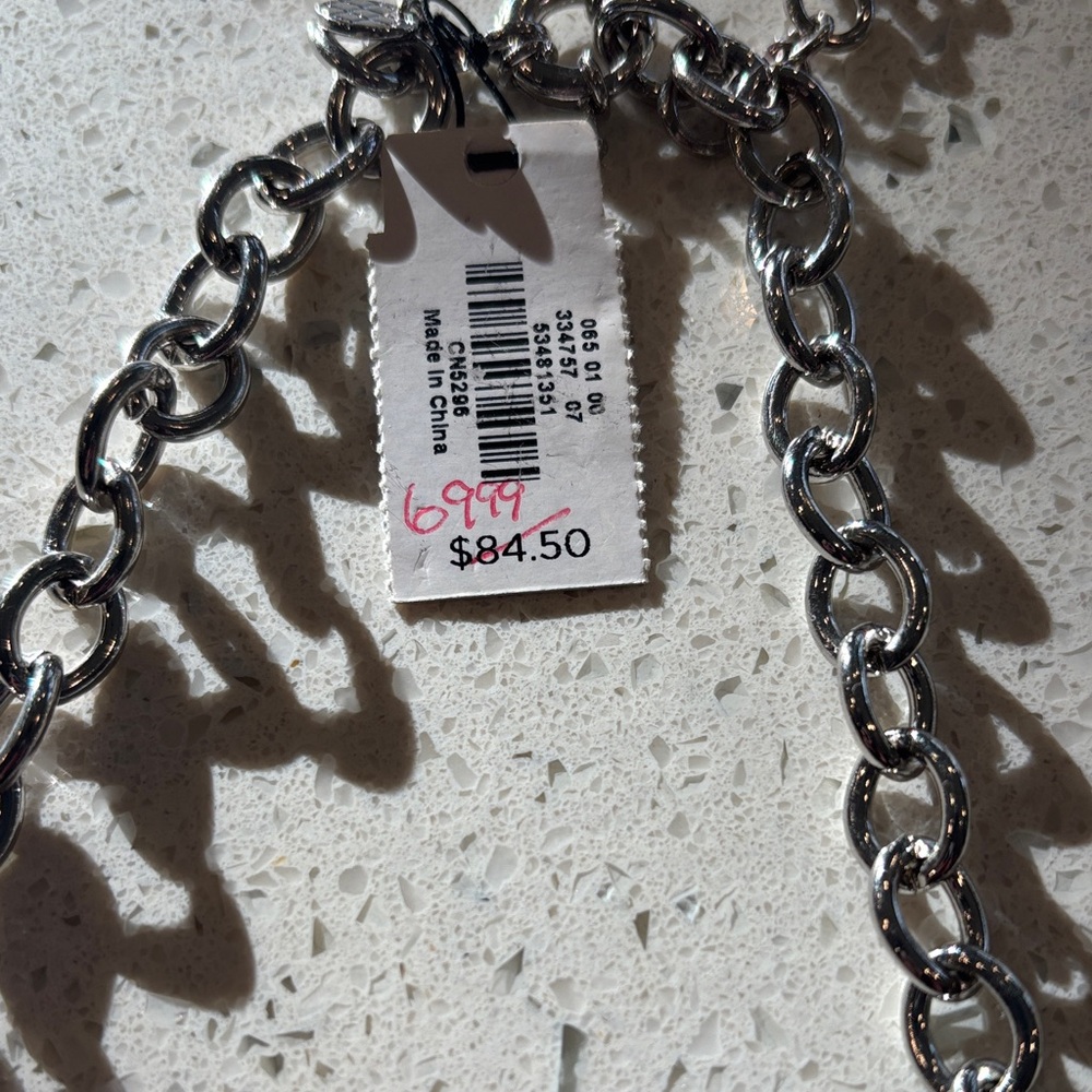 Talbot’s Statement Necklace - Picture 2 of 4